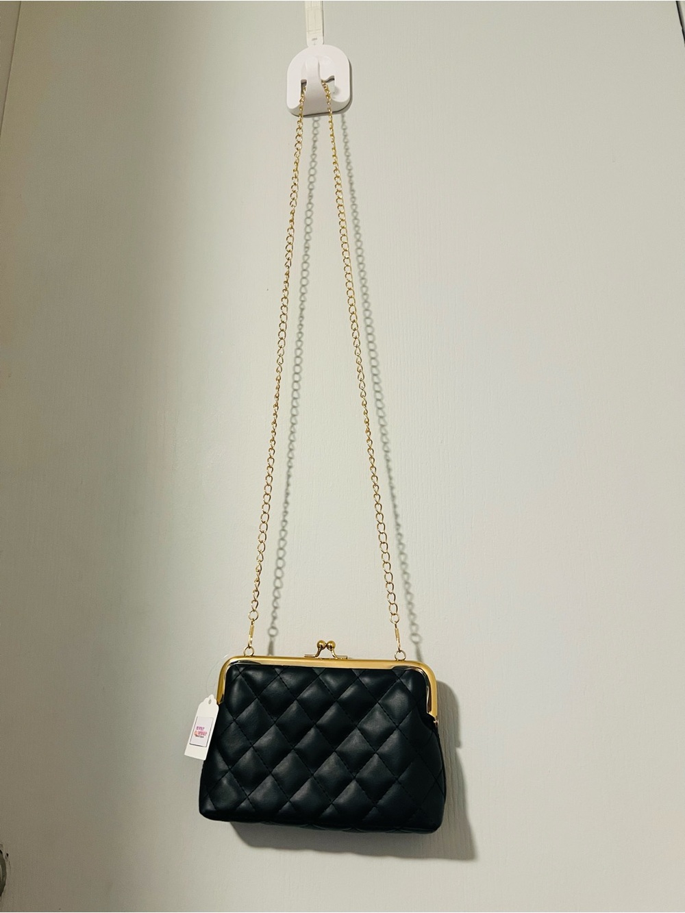 🆕 BRAND NEW Mini  Classic Quilted Frame Shoulder Bag - Black with Gold Chain